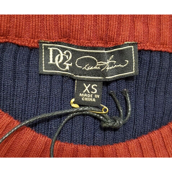 DG2 Diane Gilman Sweater Ribbed Gold Buttons Stretch Blue Maroon Women XS NEW - Picture 3 of 4